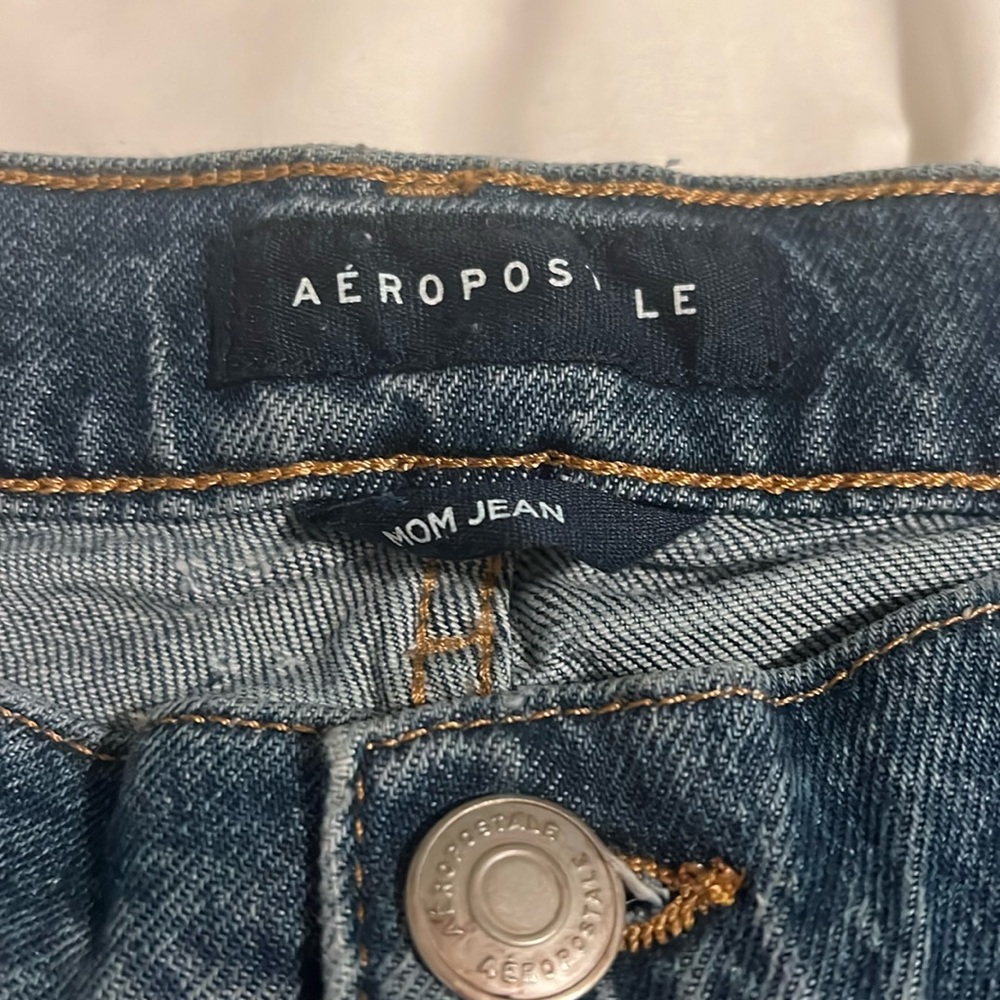Aero mom jeans